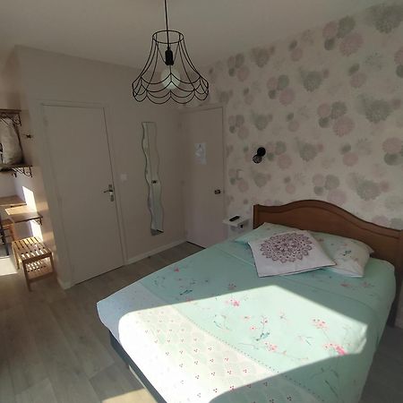 Le Yaudet Hotel Ploulech Bagian luar foto