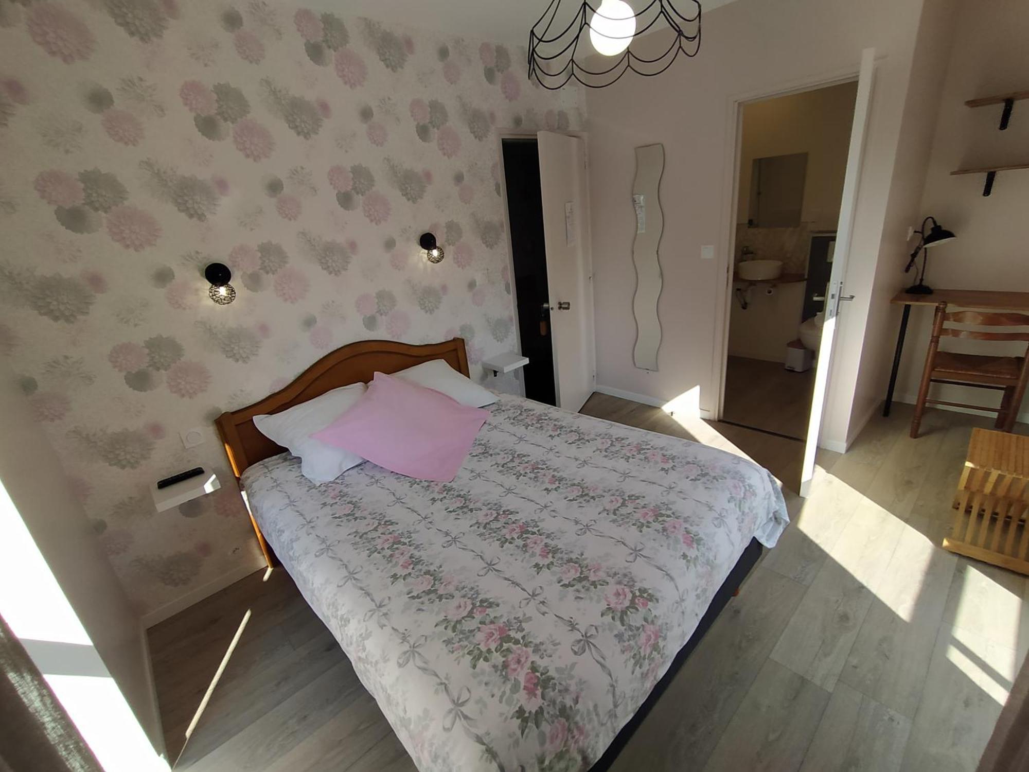 Le Yaudet Hotel Ploulech Bagian luar foto